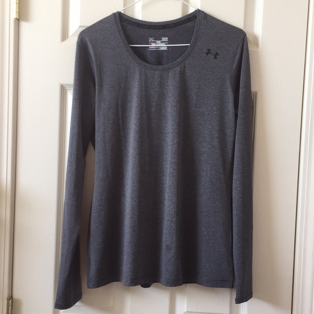 Fitted long sleeve gray under armour shirt